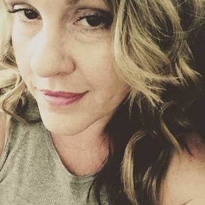 Meet your Posher, Stephane